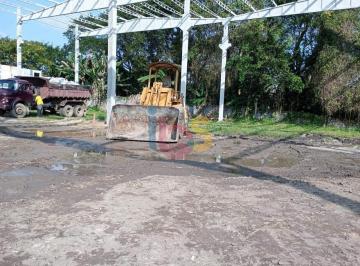 Comercial · 1200m² · Galpão no Distrito Industrial