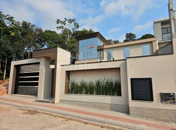 Casa · 153m² · 5 Quartos · 2 Vagas · LINDA CASA DE 5 DORMITÓRIOS SENDO 3 SUÍTES
