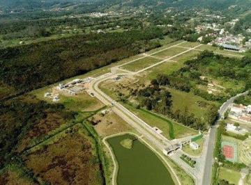 18 · Terreno de 608.04m² no bairro Ratones