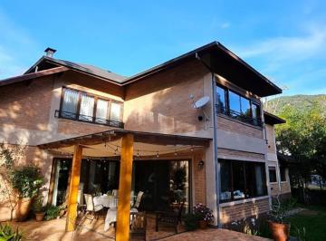 Casa · 440m² · 3 Quartos · 6 Vagas · Casa à venda - em Monte Verde