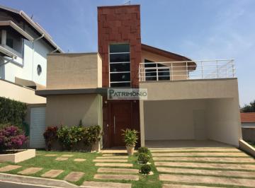 Foto 01 · Casa de Alto Padrão em Condomínio Exclusivo no Centro de Jaguariúna - 3 Suítes, Espaço Gourmet e Bos