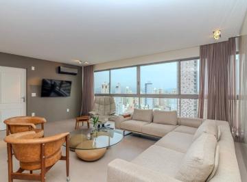 Apartamento · 160m² · 3 Quartos · 3 Vagas · Apartamento à venda com 03 suítes no Centro de Balneário Camboriú.