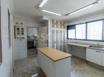 Apartamento · 240m² · 3 Quartos · 3 Vagas · Apartamento para locação no Itaim com 3 dormitórios, sendo 1 suíte e 3 vagas