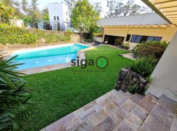 Casa · 1300m² · 5 Quartos · 7 Vagas · Casa a venda no Jardim Leonor com 5 quartos