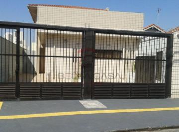 Casa · 427m² · 4 Quartos · 5 Vagas · Excelente sobrado na saúde