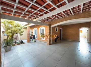 1230e121c37413a69762db09b97e178fba2eead8 · Casa à venda, 180 m² - Jacareí/SP