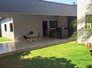 Casa · 250m² · 3 Quartos · 3 Vagas · Casa com 3 quartos à venda, bairro Morada Nova - Uberlândia/Minas Gerais