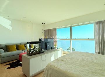 Apartamento · 43m² · 1 Quarto · 1 Vaga · Loft a venda mobiliado com vaga e vista para o Guaíba
