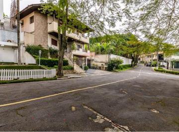 Casa · 450m² · 5 Quartos · 4 Vagas · VENDE casa em condomínio - 4 Suítes, 4 Vagas, pertinho do Shopping Morumbi.