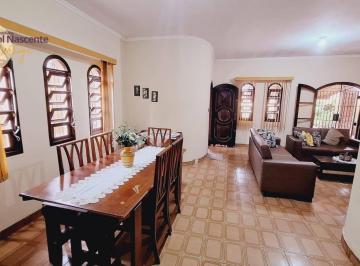 cfec52f4d661df93548441721244b68dd057161c · Casa no Centro á venda