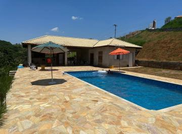 Rural de 2 quartos, Igaratá · Linda chácara para venda em Igaratá - SP