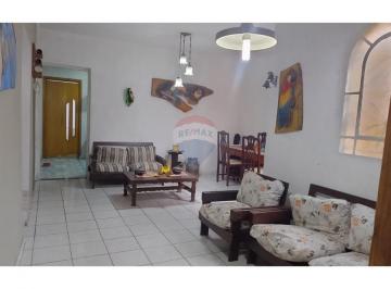 Casa · 165m² · 5 Quartos · 2 Vagas · Casa Espaçosa em Guarulhos: 5 Dormitórios, Vl. São Jorge.