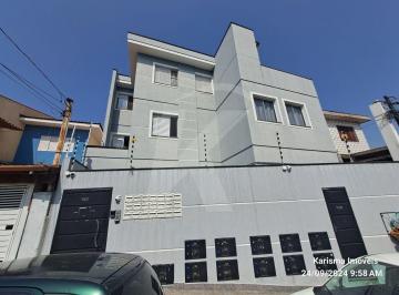 Casa · 32m² · 1 Quarto · Apartamento com 1 quarto, sala, cozinha, banheiro e área de serviço.