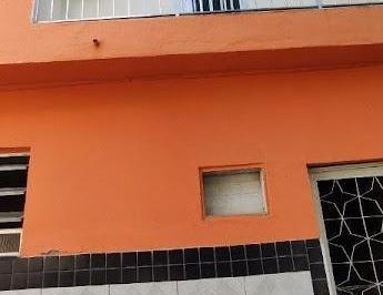 381766ed9df3f838869f5d3a70a78628507709a6 · Casa de três andares na Taquara