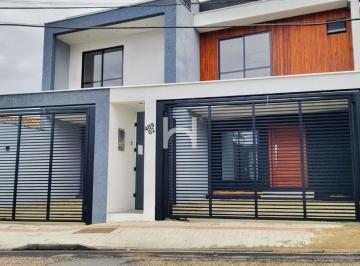 Foto 01 · Imperdível geminado à venda em Joinville-SC, no bairro Saguaçu - 3 quartos, 1 suíte, 2 salas, 3 banh