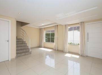 Casa · 142m² · 3 Quartos · 2 Vagas · Sobrado triplex ensolarado com 3 quartos
