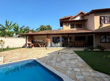 Casa · 242m² · 3 Quartos · 2 Vagas · Casa com 242m2 com piscina no Mirante da Lagoa