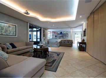Casa · 342m² · 4 Quartos · 6 Vagas · Luxuosa Casa à Venda no Bairro De Lourdes