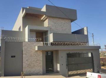Casa · 282m² · 4 Quartos · Casa à venda, 4 quartos, 1 suíte, Jardim das Oliveiras - Patrocínio/MG