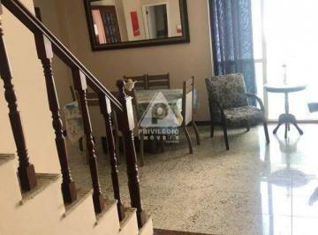 Sala  · Excelente Cobertura Triplex em Copacabana