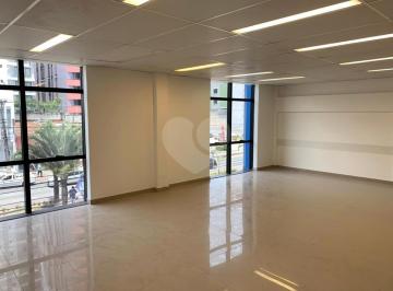 Área de Serviço · Prédio inteiro à venda em Santo antônio - SP