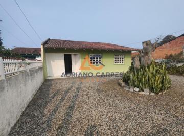 Casa · 169m² · 4 Quartos · 3 Vagas · Casa com 4 quartos há 700 metros da praia no bairro Meia Praia em Navegantes a venda na Adriano Carp