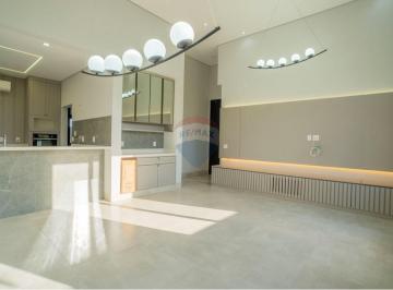 Casa · 210m² · 3 Quartos · 4 Vagas · RE/MAX VENDE Casa térrea alto padrão, 210 m² , 470 m² de terreno: com 03 suítes, área gourmet e pisc