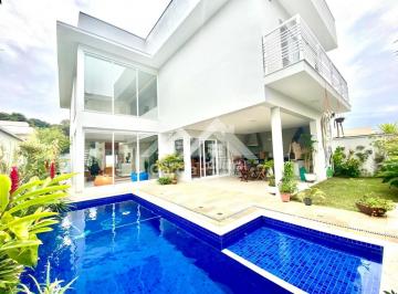 Casa · 242m² · 4 Quartos · 4 Vagas · Casa em Peruíbe