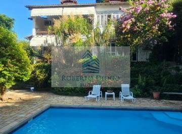 Foto 01 · Imperdível: Casa em Condomínio de Luxo com 5 Quartos e 369m² em Itaipu, Niterói-RJ