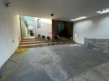 Casa · 200m² · 4 Quartos · 2 Vagas · Sobrado na Vila Zelina, 03 quartos sendo 01 suíte e 02 vagas