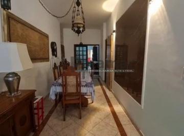 Casa · 250m² · 5 Quartos · 2 Vagas · Casa Terréa a Venda no Caxingui com 5 quartos
