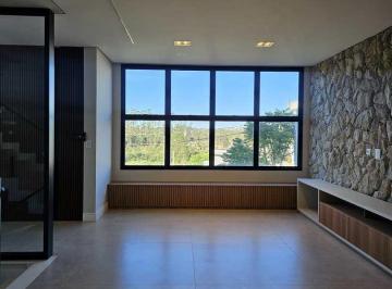 Casa · 252m² · 3 Quartos · 4 Vagas · Condomínio Bella Citta Fazenda Rodeio | Mogi das Cruzes.