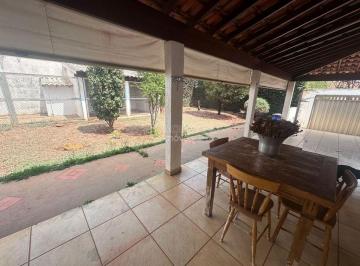 img0 · Casa Padrão em Araraquara