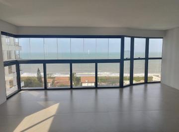 Apartamento · 134m² · 3 Quartos · 2 Vagas · Apartamento Alto Padrão de 3 Suítes em Piçarras a Poucos Metros do Mar