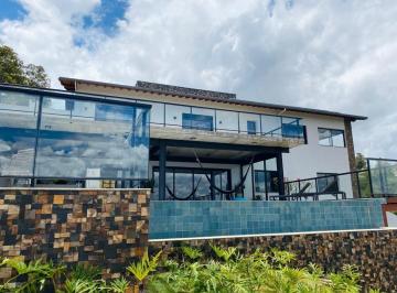 Casa · 450m² · 4 Quartos · 5 Vagas · Condomínio Vila do Conde - Casa Nova de alto padrão com 450m² e linda vista panorâmica para as monta