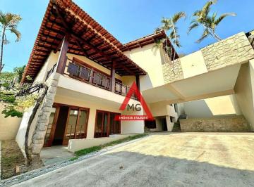 863522d666af2b74884fb593d5adfcb0d13905fe · VENDO belíssima casa com 6 quartos, sendo uma suíte master com varanda no bairro Jardim América em I