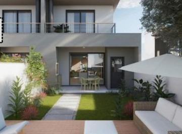 Casa · 157m² · 3 Quartos · Casa 3 quartos em Loteamento Planejado, 157m² - Campeche