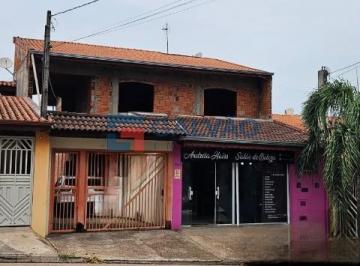 Fachada · Casa à venda no bairro Caxambu em Jundiaí - SP