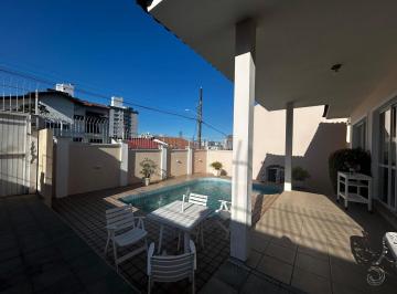 FOTO DESTAQUE · Casa Residencial de 286m² com 3 Quartos no Estreito