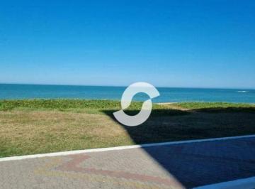 c14bf879254bdc08f97afb29fc1ef6870ee61971 · Terreno de 5.150 m² com localização privilegiada, de frente para o mar!