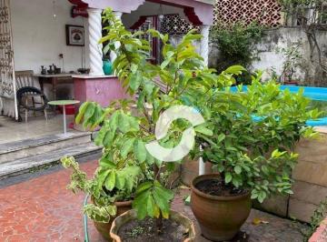 15195bd81ba8d728c52c2abc412966accf8bb7d0 · CASA À VENDA EM EXCELENTE LOCALIZAÇÃO