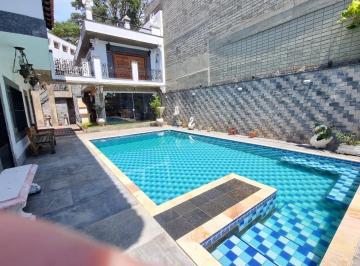 Casa de 6 quartos, São Paulo · Sobrado grande e mobiliado no Peri peri muito bem localizado