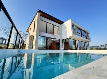 Casa · 520m² · 4 Quartos · 3 Vagas · Casa no Alphaville com 4 quartos sendo 4 suítes, piscina, fireplace, área gourmet, elevador, 3 vagas