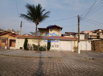 1000032133.jpg · Casa à venda no bairro do Indaiá em Caraguatatuba, SP - com 2 suítes, sala e garagem com espaço para