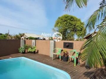 Casa · 220m² · 3 Quartos · 2 Vagas · VENDE-SE CASA COM 03 SUÍTES EM IMBÉ, A MENOS DE 5 MINUTOS DO MAR.