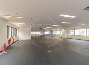 Comercial · 240m² · 8 Vagas · Oportunidade Única: Espaço Comercial de Prestígio em Cidade Monções!