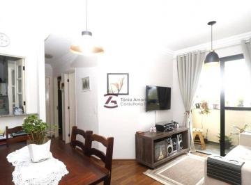 5bd7eac2fc2246f7e81bd35f159777a52aba5337 · Apartamento no Condomínio Horto Florestal, 49m², 1 vaga.