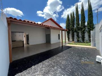 Casa · 300m² · 3 Quartos · Dona Diva 