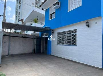 Casa · 162m² · 2 Quartos · 3 Vagas · Casa isolada em Santos