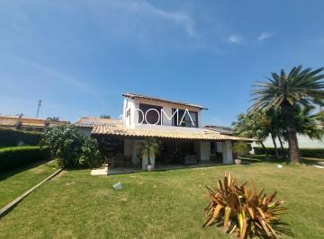 Casa · 452m² · 4 Quartos · 4 Vagas · Propriedade de alto padrão com frente canal na Ogiva